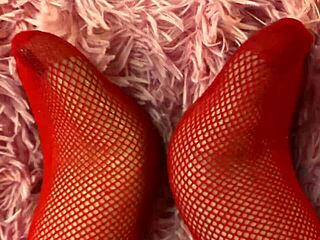 Red-haired babe indulges in clit play and creampie