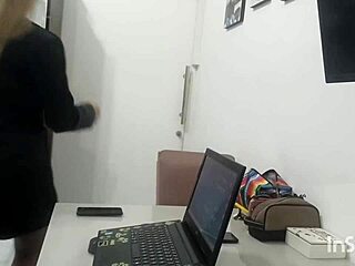 i went for a job and fucked the contractor who bangs the blonde, feeling intense passion