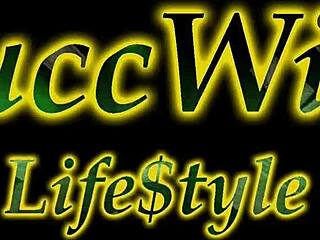 Teen ébène 18+ BBW prend une sodomie intense par une énorme bite en POV