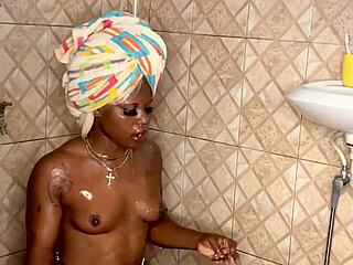 Anita's wet pussy fingered hard in bathroom play