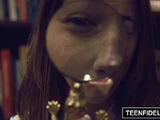 Teen cutie Alaina Dawson creampied on teacher's desk