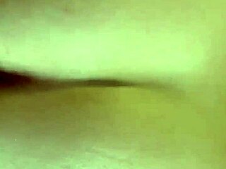 sexymugsy handles uncut cock with skill