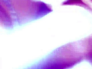 Svart amatör ger slarvigt sug till monster BBC