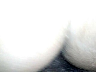 Amateur couple explores intimate connection