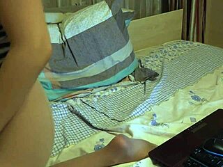 Fetish picioare ciorapi nylon masturbare Wow!