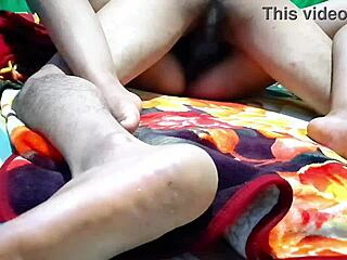 My girlfriend enjoys morning masturbation sessions with amateur sex