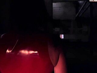 โดมิแนนทริกซ์ Mistress April อาบน้ำทาสที่ถูกมัด