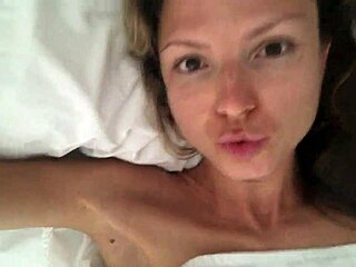 Skinny teen girlfriend performs wet fetish acts in bathroom on webcam