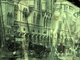 Dark Lantern Entertainment iki yüzyıllık vintage porn sunuyor, retro oral seks sahneleriyle