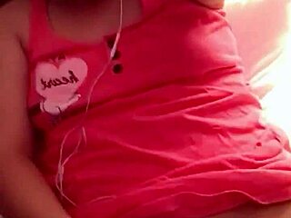 playing with my new vibrator on my pussy uwu