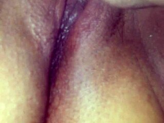 want to see this delicious pussy get sucked?