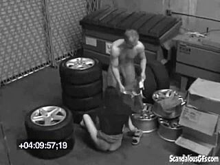 Couple Blowjob And Fucking Hardcore On Garage