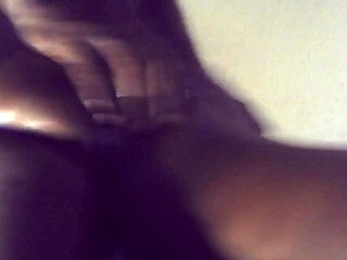 สาวเล็ก 18+ ลาติน grandma ล้อเลียนในคลิป interracial ร้อนแรง