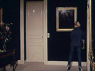 Альбан Серей и Софи Дюфло в ретро-сценах с камшотами дома и извращенными действиями