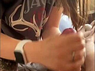 Tahle dáma má kouzelná ústa určitě