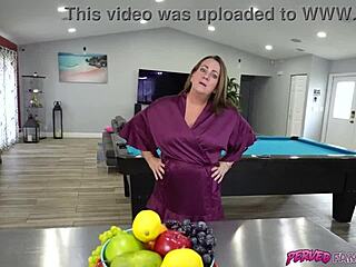 Anak Tiri Gue Ngisep Gue di Depan Istri Gue, Wah!