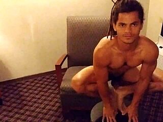 lvory white's little 18+ show