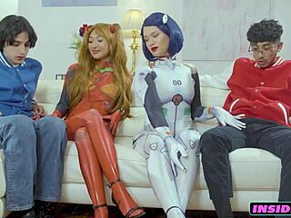 cosplay girls seek journey to cumicon