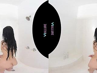 Cute Latina babe Jade Baker gives herself a sensual handjob in the bath