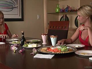 Mellanie Monroe masturbates to orgasm with fingering