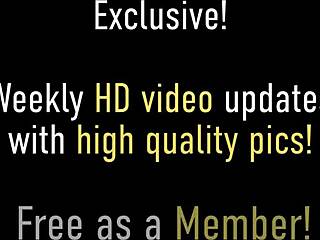 Elskerne Karen Fisher dykker inn i jente på jente licking med store pupper og rumpelek! 😈🔥