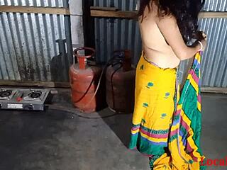 feeling so hot watching desi bhabi and husband in outdoor homemade sex with wife on webcam by localsex31