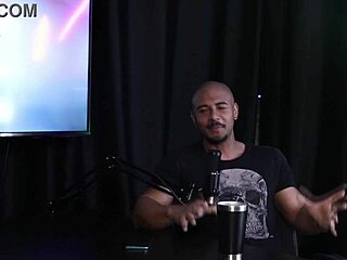 Liberal people prejudiced against cuckolds and judges - lucas ferraz sheer red