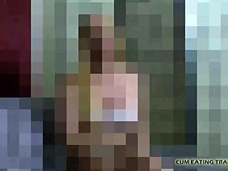 Voglio guardarti ingoiare quel carico appiccicoso di sborra adesso