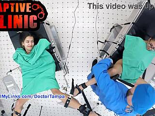 คนไข้สาวเปลือยหลังฉากในโรงพยาบาล