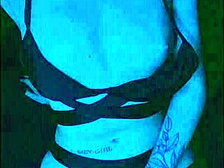 Watch Arinafox masturbate in bikini