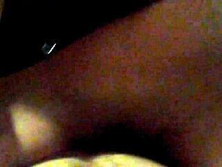 Reina Deyanira's First Video Featuring a Couple