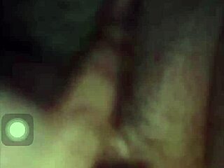 Amateur webcam girl masturbates in homemade video