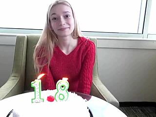 Diese süße 18-Jährige Spring-Breaker versucht Pornodebüt