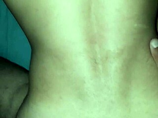 Morgenknull med intens lidenskap og brennende lyst