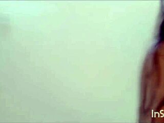 She Screams During Super Rich Orgasm