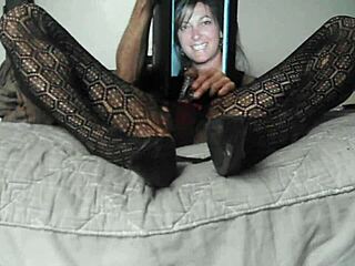 Woman Masturbates in Pantyhose Clothing