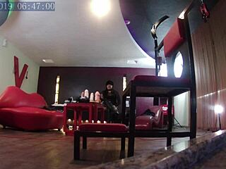 Alexandra Miret Shares Her Super Sado Experience In A Relaxed Setting