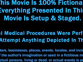 Stripsearch op vastgehouden meid