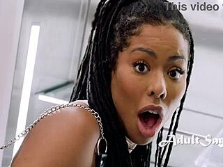 4some sălbatic cu vecini ebony ciudați și bogați și țâțe mari!