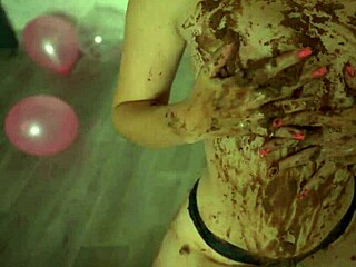 want to see me crush this cake with my big ass?