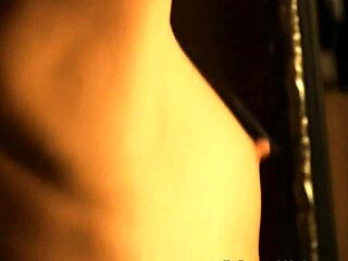 seductress indian milf performing striptease dance