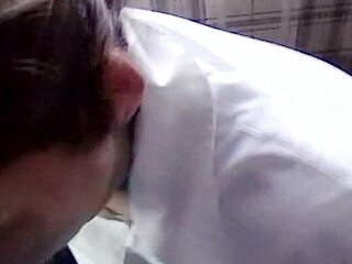 Ich bringe meinen Chef nach Hause, um meinen Mann zum ersten Mal zu cuckolden.