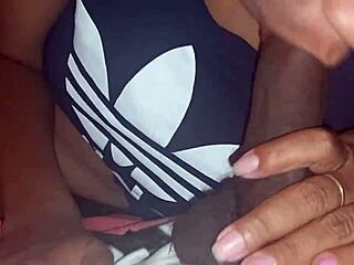 Latina sucking for money 💸😘