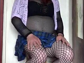 why hate me as a sissy crossdresser when you can fuck me instead 😏