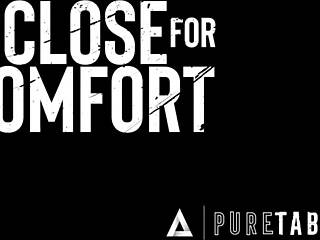 Spencer Bradley nappaa poikaystävän äitipuolen Jennifer Whiten kanssa ja liittyy villiin kolmikkoon tabu-hupia varten