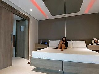 Pizza Delivery Turns into Big Ass Fun While Husband Away