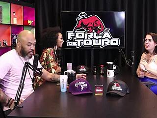 ¿Te sentiste bien en la escuela con maquillaje y te reconociste como trans y bi? - Melissa Leal sheer red