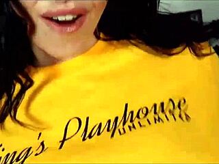 Breezy retas med fitta innan stor svart kuk POV