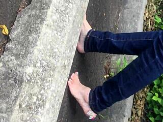 My fascination with Elizabeth's dirty feet grows stronger every time