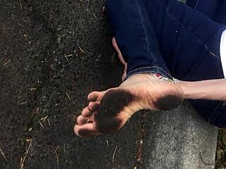 My fascination with Elizabeth's dirty feet grows stronger every time